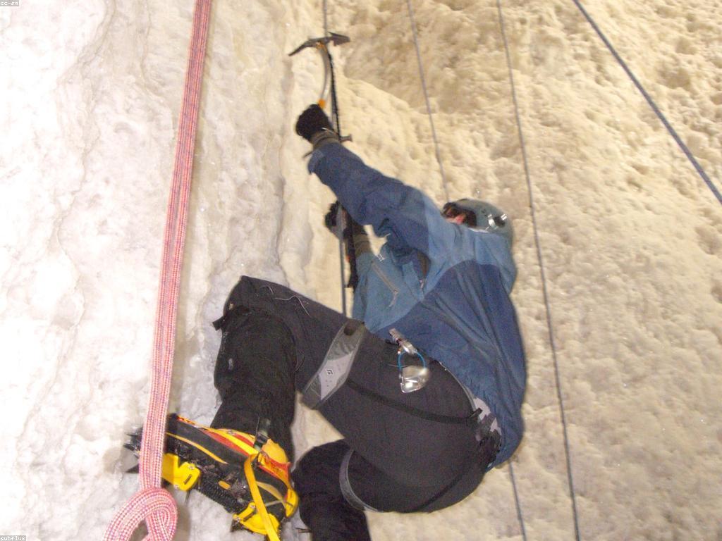 ឧបករណ៍និងសម្ភារៈក្នុងការអនុវត្ត